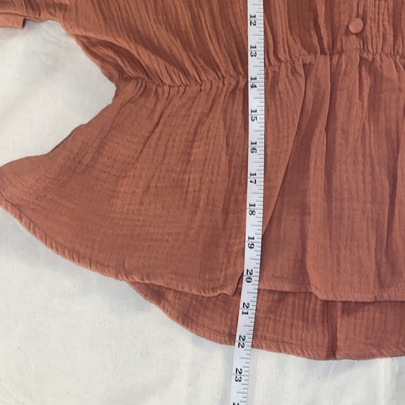 Style Rack Peplum Open Back Blouse - Picture 10 of 13